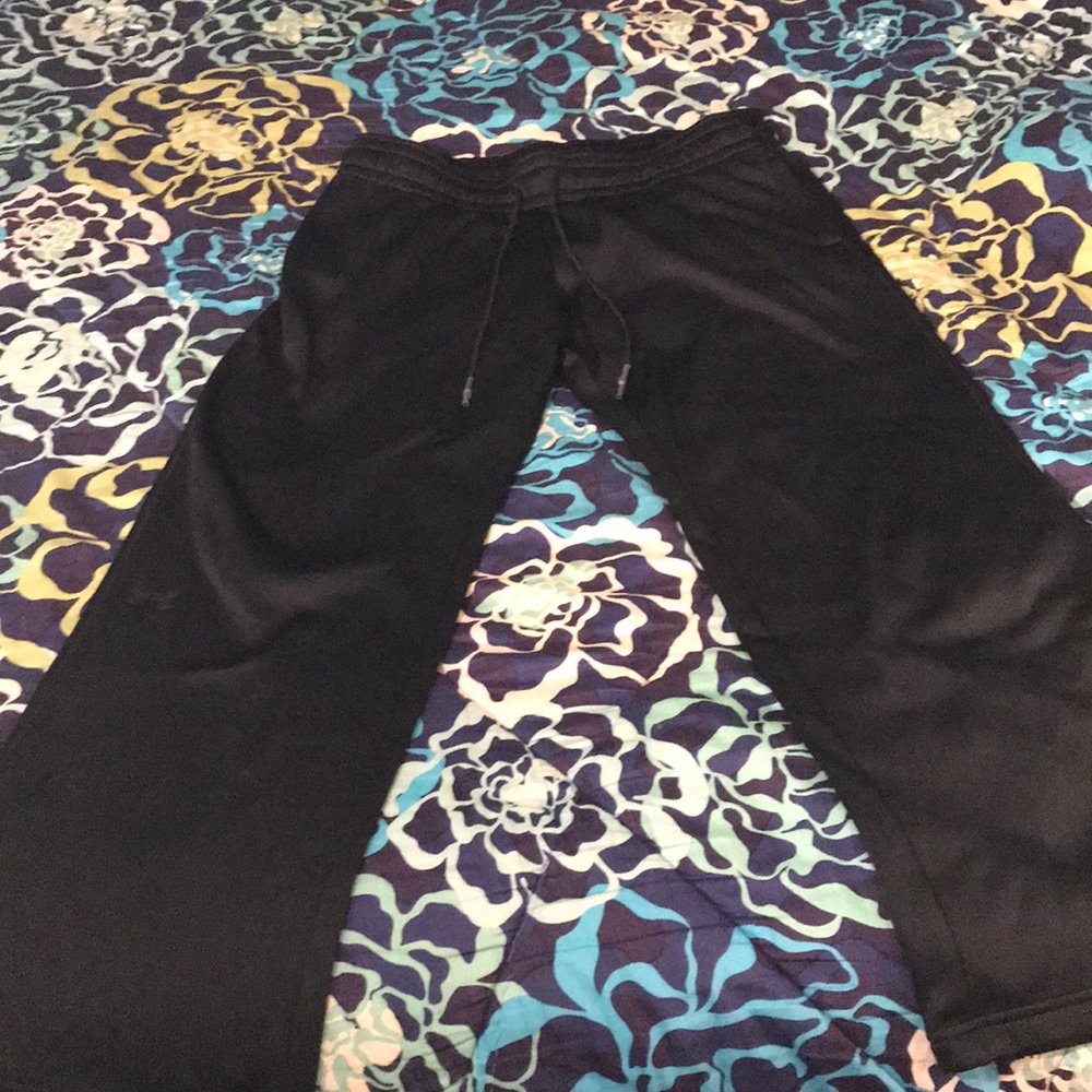 Under armor sweatpants